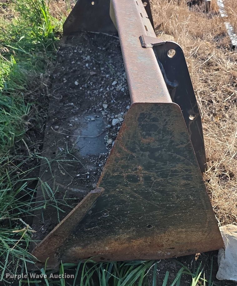 image for item EF3746 McCormick X10.75M MFWD tractor