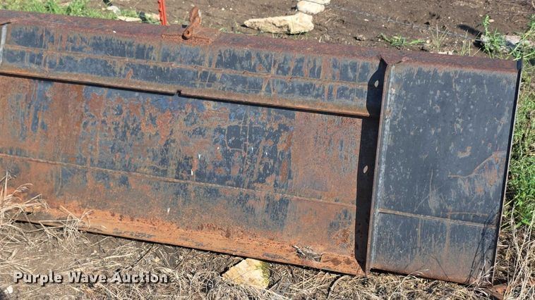 image for item EF3746 McCormick X10.75M MFWD tractor