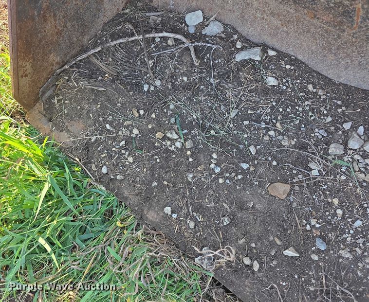 image for item EF3746 McCormick X10.75M MFWD tractor