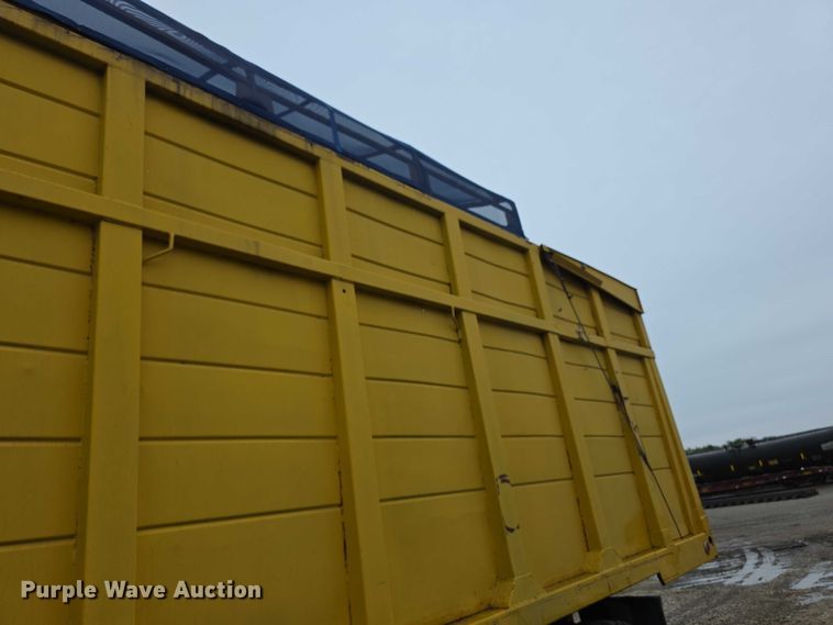 image for item EF3769 1991 Ford L8000 grain truck