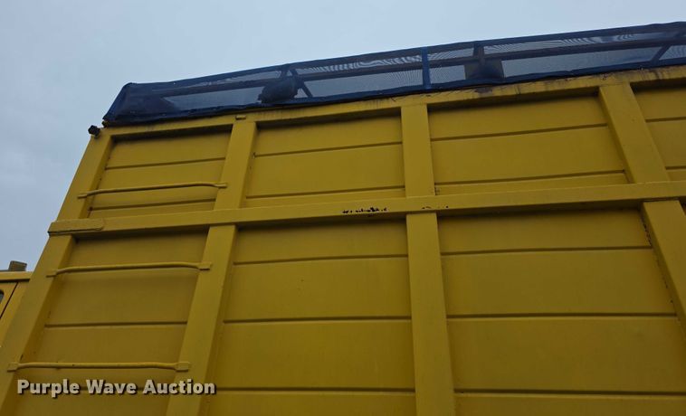 image for item EF3769 1991 Ford L8000 grain truck