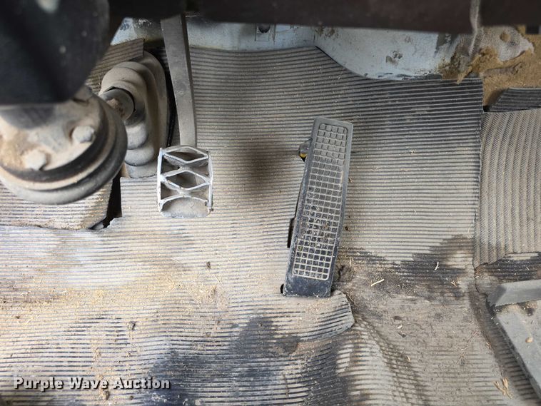 image for item EF3769 1991 Ford L8000 grain truck