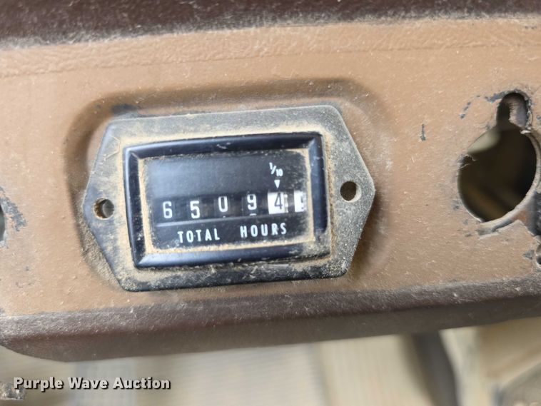 image for item EF3769 1991 Ford L8000 grain truck