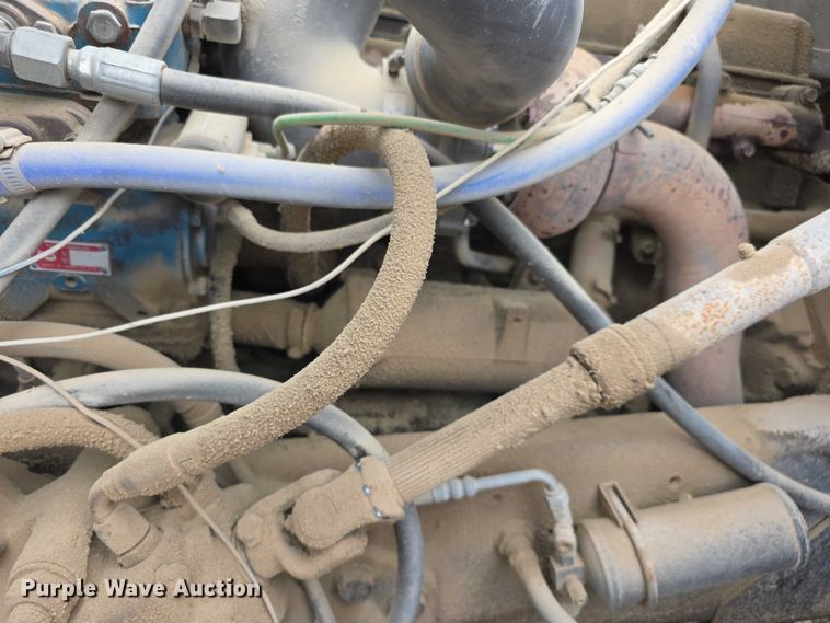 image for item EF3769 1991 Ford L8000 grain truck