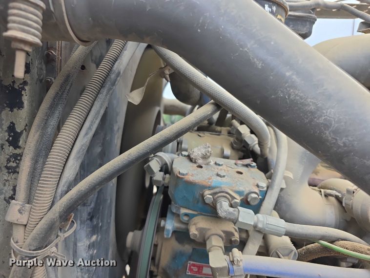 image for item EF3769 1991 Ford L8000 grain truck