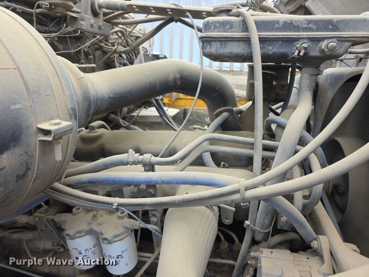 image for item EF3769 1991 Ford L8000 grain truck