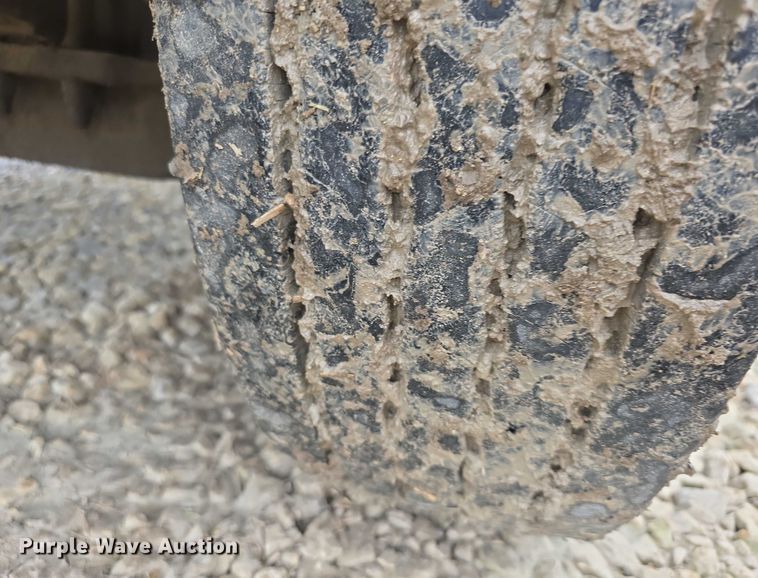 image for item EF3769 1991 Ford L8000 grain truck