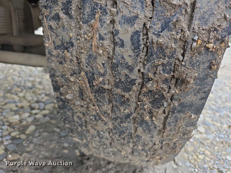 image for item EF3769 1991 Ford L8000 grain truck