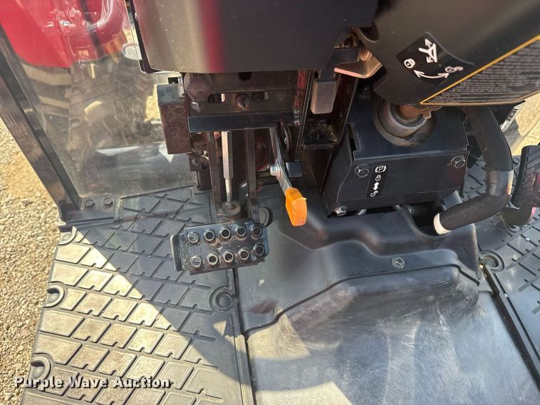 image for item EG6154 2021 Yanmar YT235 MFWD tractor