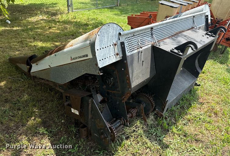 image for item EG8181 Allis Chalmers corn head