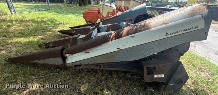image for item EG8181 Allis Chalmers corn head