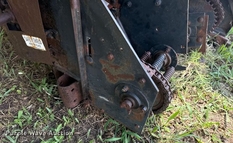 image for item EG8181 Allis Chalmers corn head