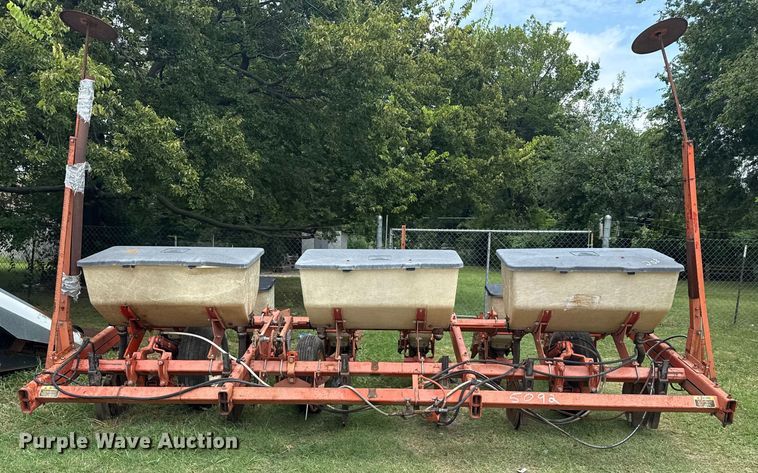 image for item EG8182 Allis Chalmers 74 planter