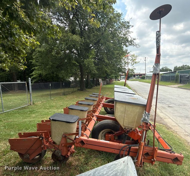image for item EG8182 Allis Chalmers 74 planter