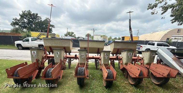 image for item EG8182 Allis Chalmers 74 planter