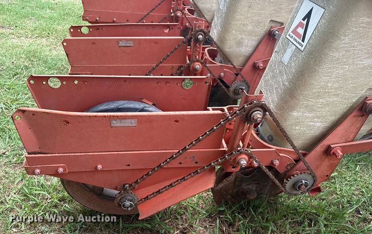 image for item EG8182 Allis Chalmers 74 planter