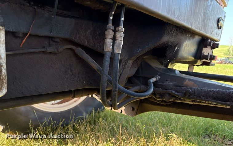 image for item EL2127 Hesston 1880DT MFWD tractor