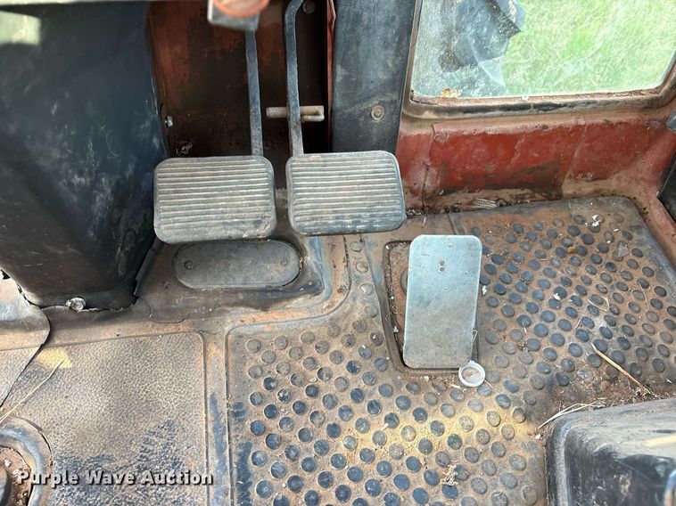 image for item EL2127 Hesston 1880DT MFWD tractor