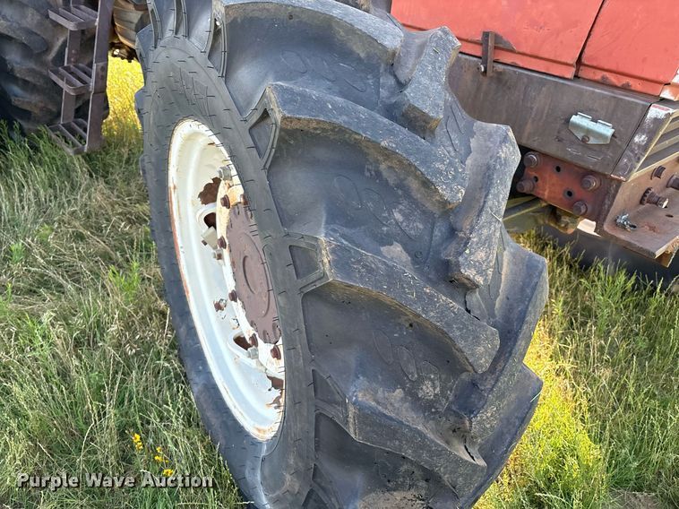 image for item EL2127 Hesston 1880DT MFWD tractor