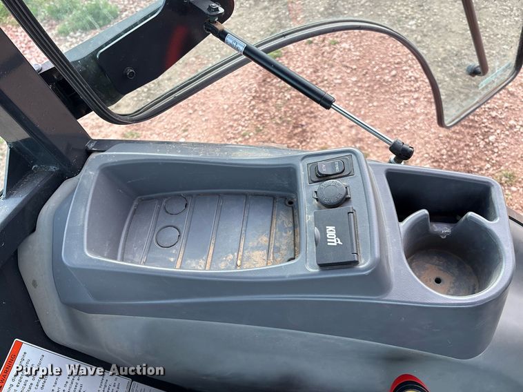 image for item EL2149 2022 Kioti DK6010 SE MFWD tractor