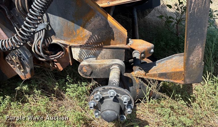 image for item EM0578 2017 Massey Ferguson Hesston 2956  round baler