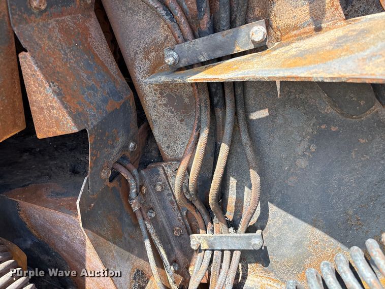 image for item EM0578 2017 Massey Ferguson Hesston 2956  round baler