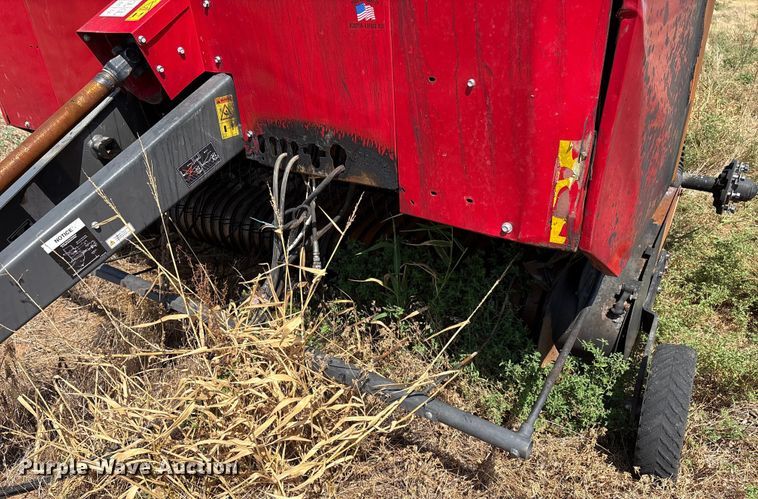 image for item EM0578 2017 Massey Ferguson Hesston 2956  round baler