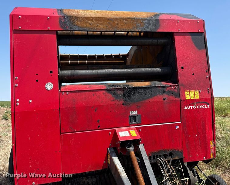 image for item EM0578 2017 Massey Ferguson Hesston 2956  round baler