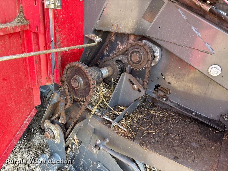 image for item EM0578 2017 Massey Ferguson Hesston 2956  round baler