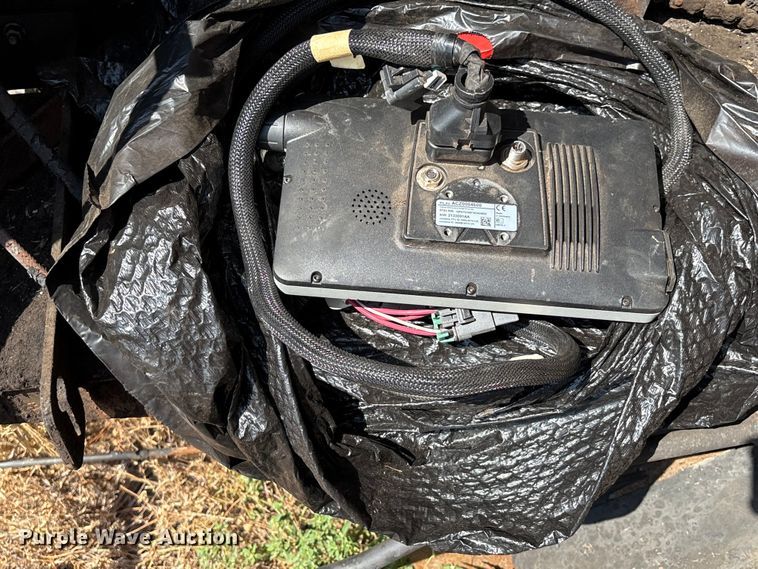 image for item EM0578 2017 Massey Ferguson Hesston 2956  round baler