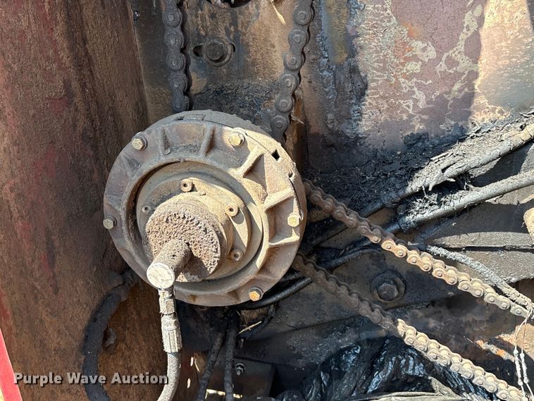 image for item EM0578 2017 Massey Ferguson Hesston 2956  round baler