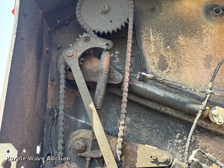 image for item EM0578 2017 Massey Ferguson Hesston 2956  round baler