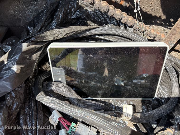 image for item EM0578 2017 Massey Ferguson Hesston 2956  round baler