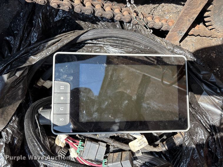 image for item EM0578 2017 Massey Ferguson Hesston 2956  round baler