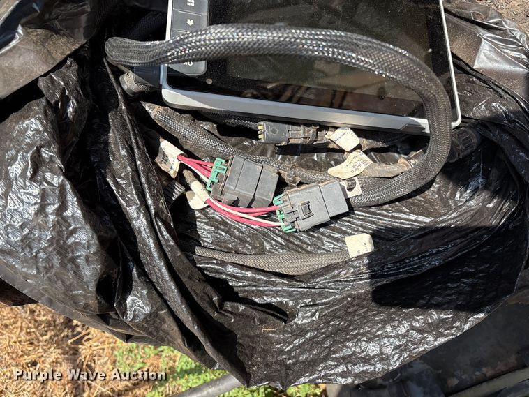 image for item EM0578 2017 Massey Ferguson Hesston 2956  round baler