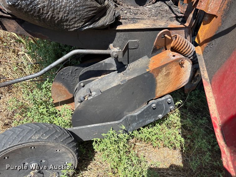 image for item EM0578 2017 Massey Ferguson Hesston 2956  round baler