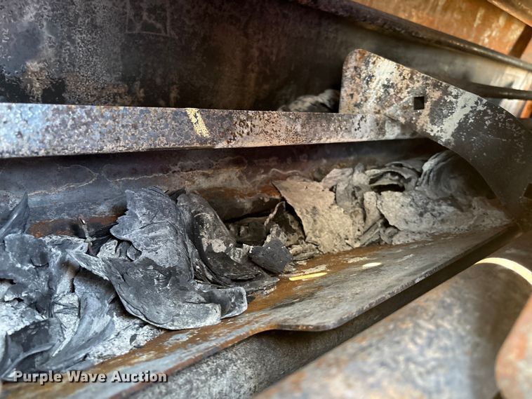 image for item EM0578 2017 Massey Ferguson Hesston 2956  round baler