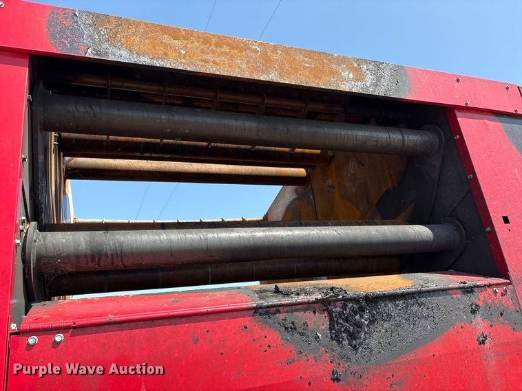 image for item EM0578 2017 Massey Ferguson Hesston 2956  round baler