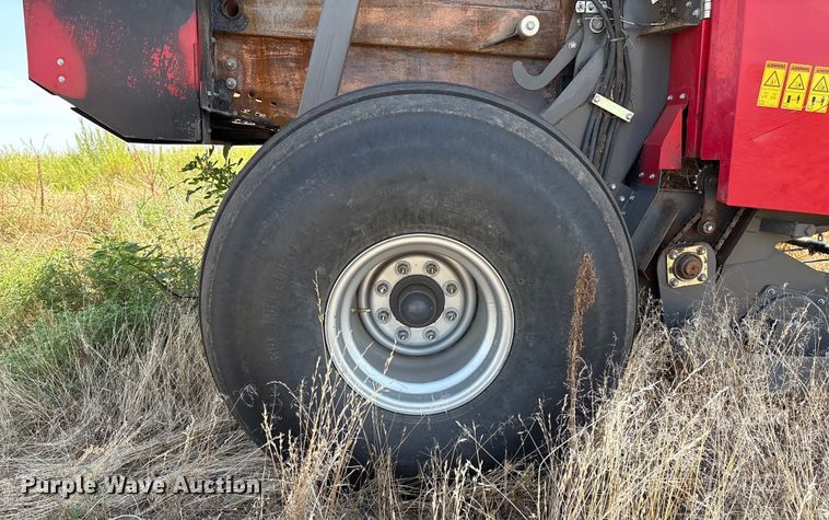 image for item EM0578 2017 Massey Ferguson Hesston 2956  round baler