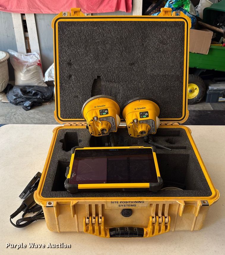 image for item EM6033 Trimble SPS985 GPS 