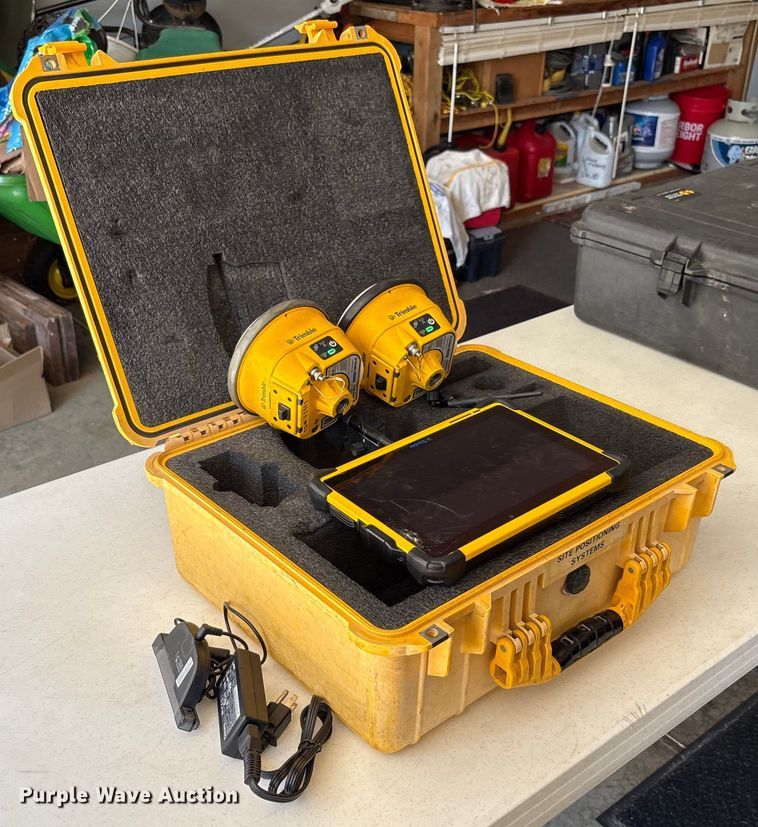 image for item EM6033 Trimble SPS985 GPS 