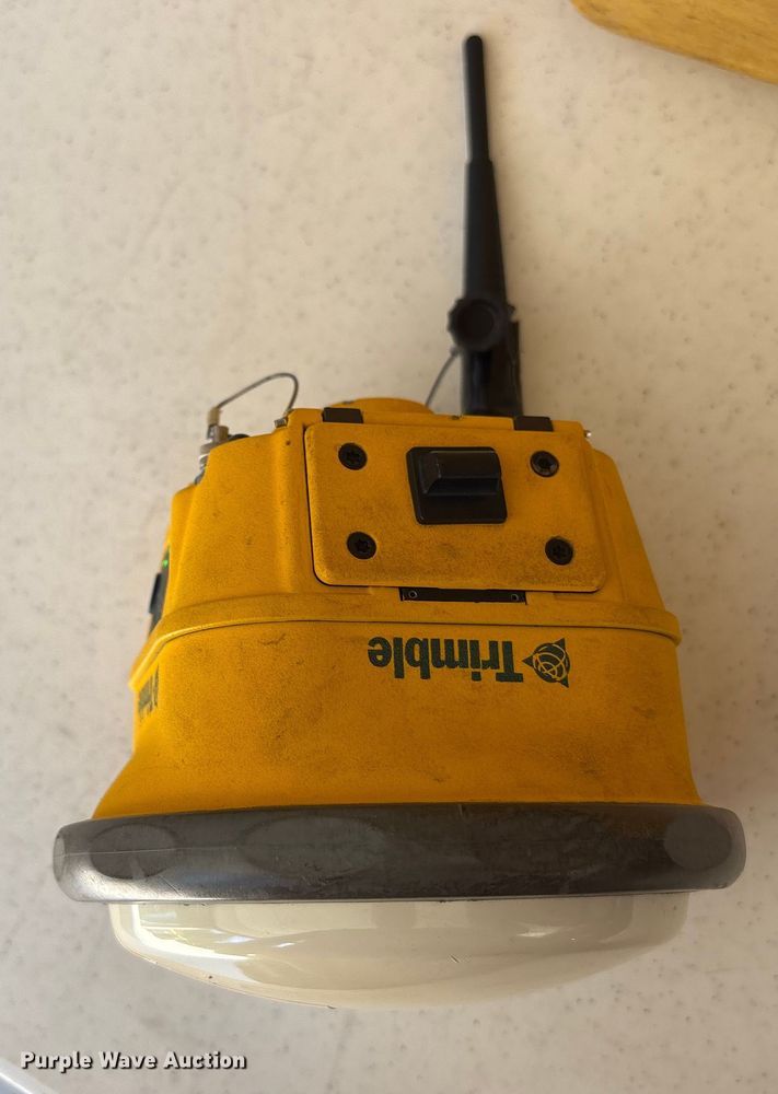 image for item EM6033 Trimble SPS985 GPS 