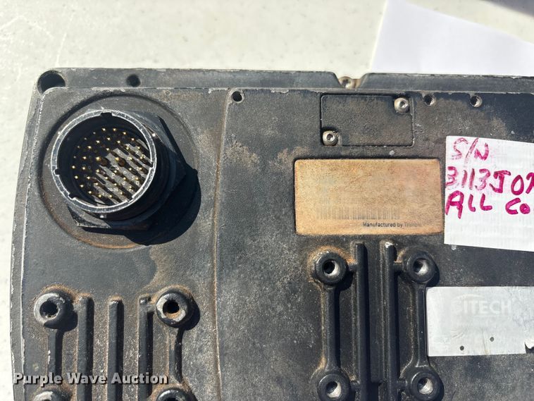 image for item EM6034 Trimble CB460 control panel