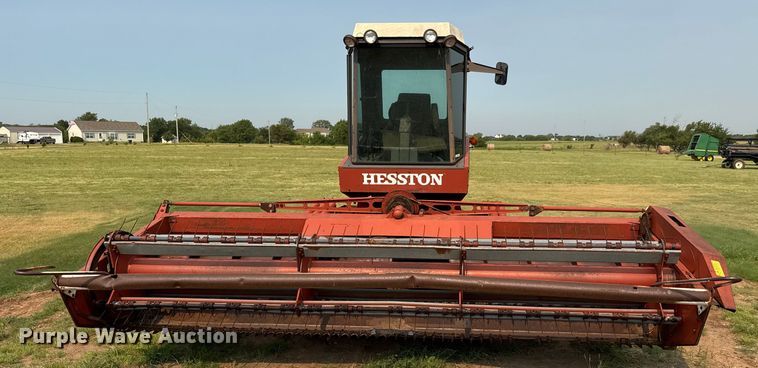 image for item EM8072 Hesston 6655 swather / windrower