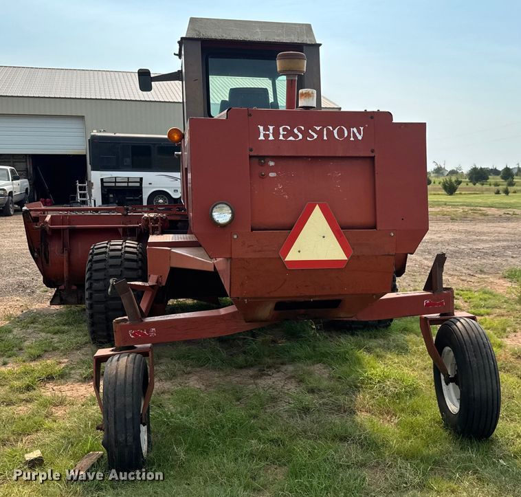 image for item EM8072 Hesston 6655 swather / windrower