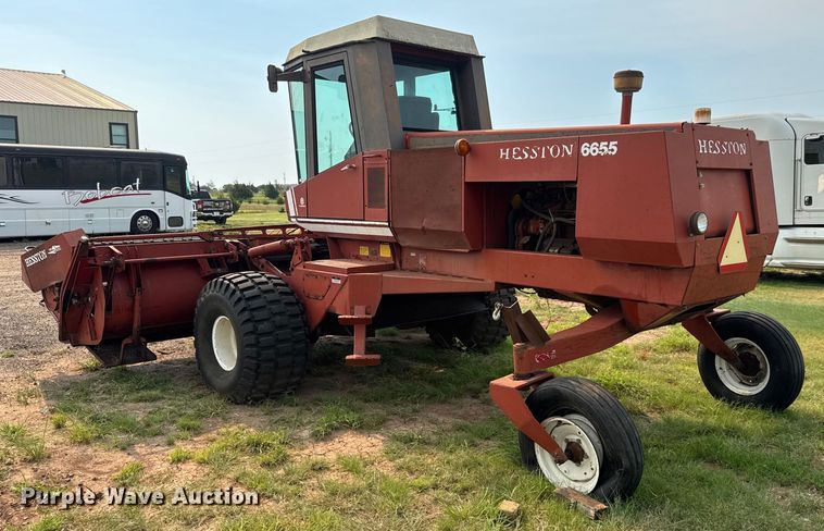 image for item EM8072 Hesston 6655 swather / windrower