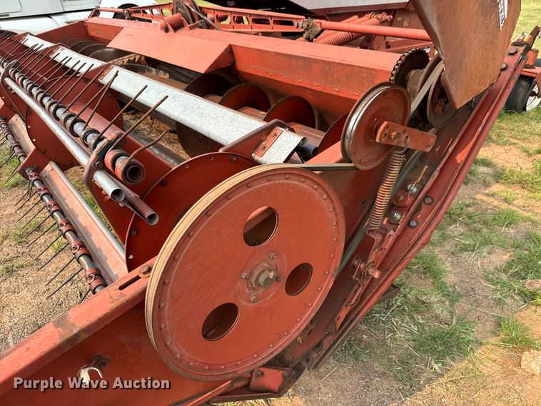 image for item EM8072 Hesston 6655 swather / windrower