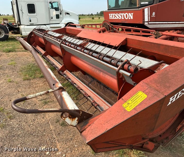 image for item EM8072 Hesston 6655 swather / windrower