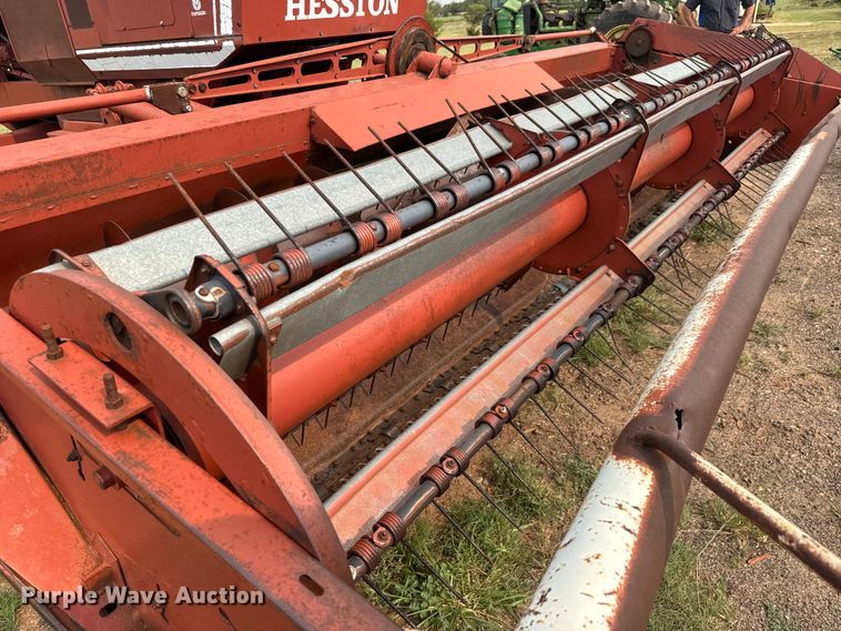 image for item EM8072 Hesston 6655 swather / windrower