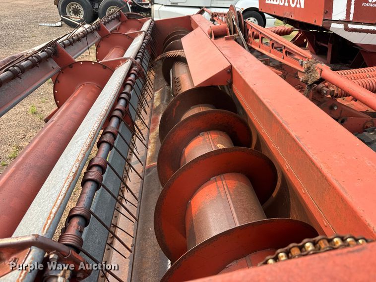 image for item EM8072 Hesston 6655 swather / windrower